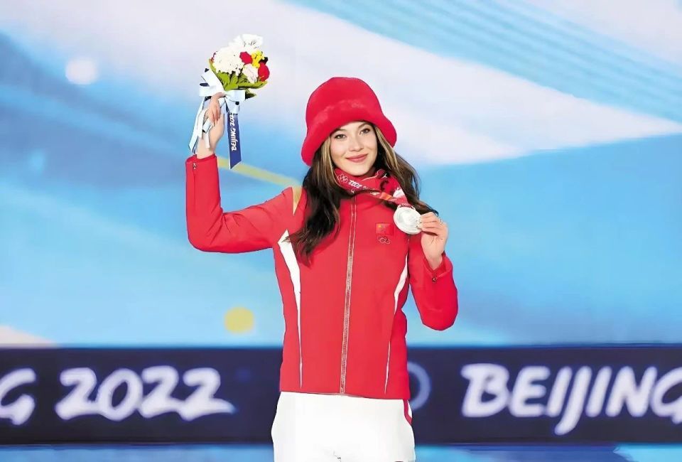 src, 世代斜杠跨