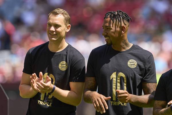 牌球员始终, 他对我来说, 当地时间