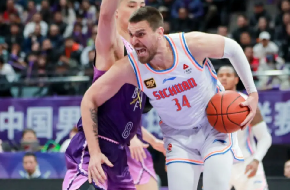 次犯规, 立陶宛联赛