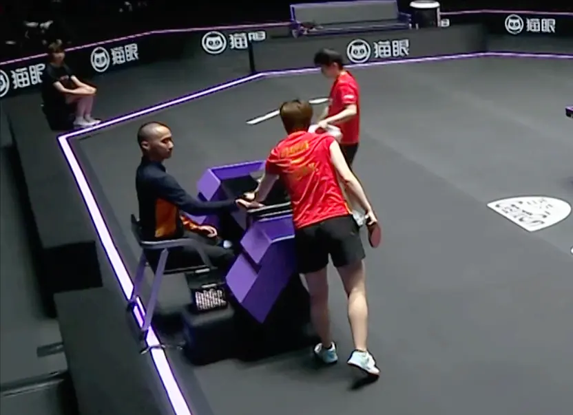 站比赛登顶 站比赛登顶